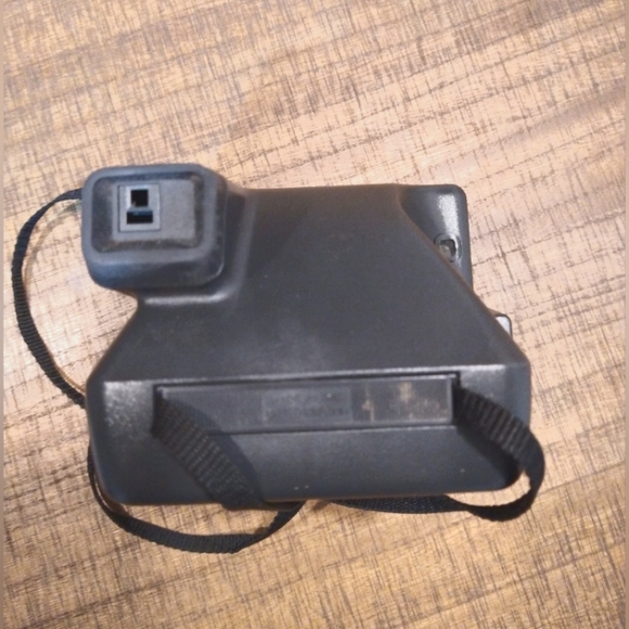 Polaroid One Step Close Up Camera - Picture 3 of 7